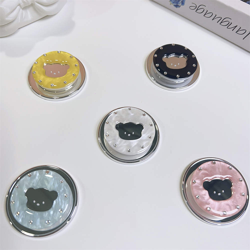 Mobile Pedestal Cabinet - Магнитный держатель для телефона Bear Mirror